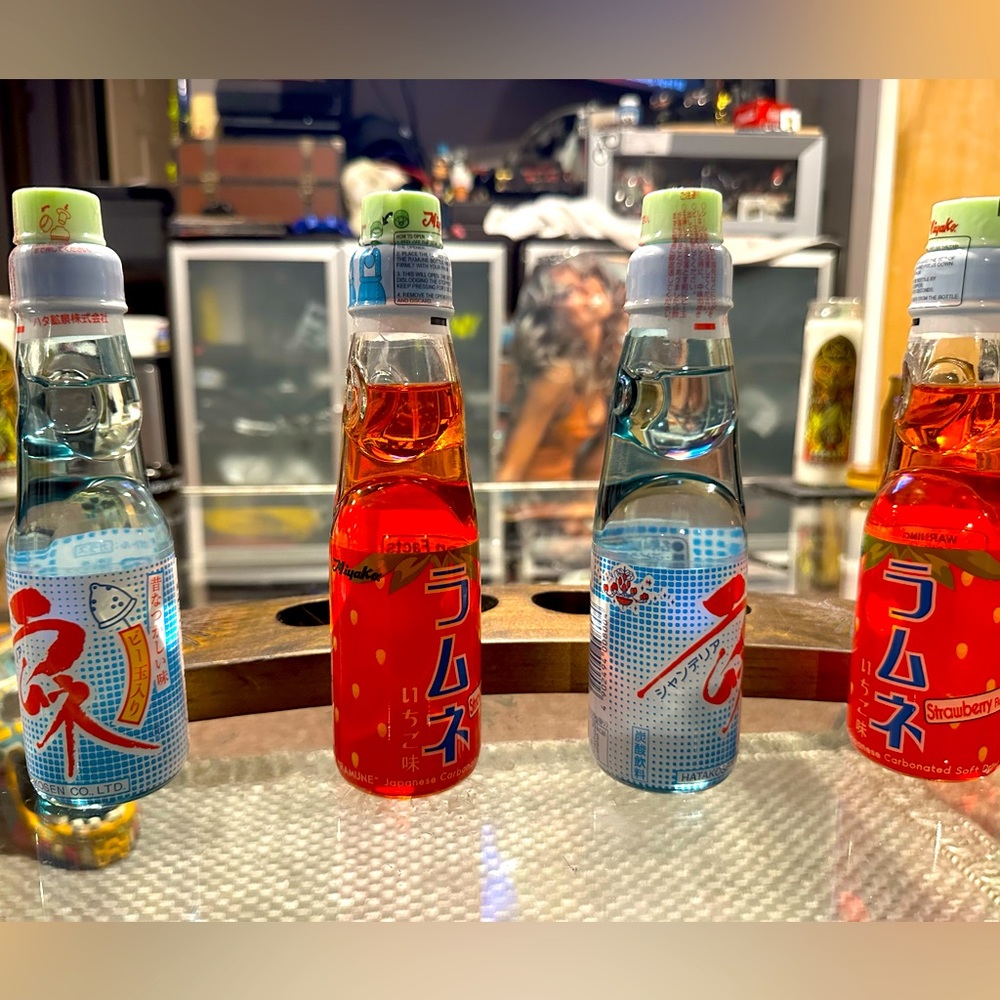 JAPANESE SODA 🥤 Set of 4 Strawberry & Blue Raspberry